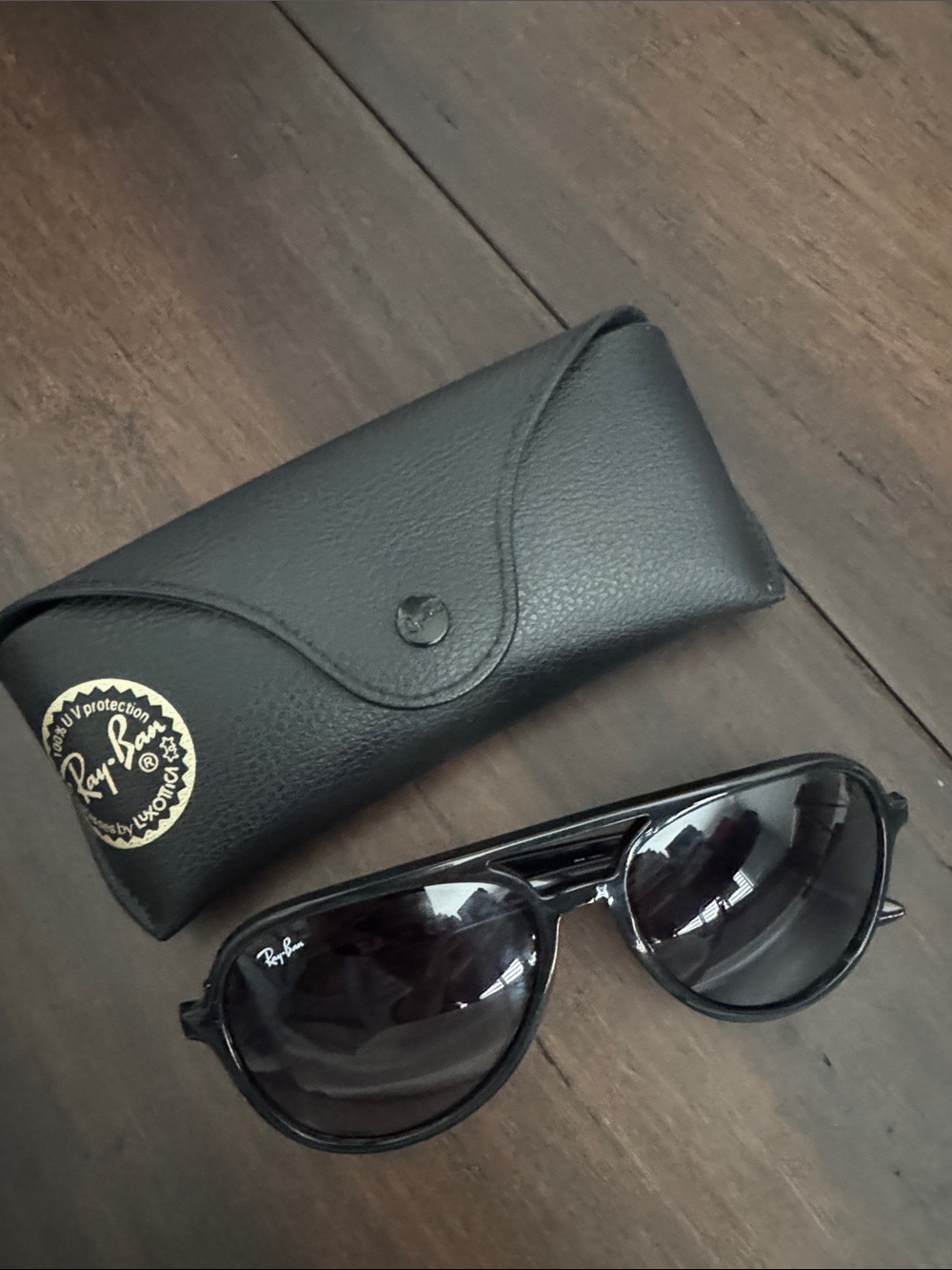 Ray-Ban Black Aviator Sunglasses